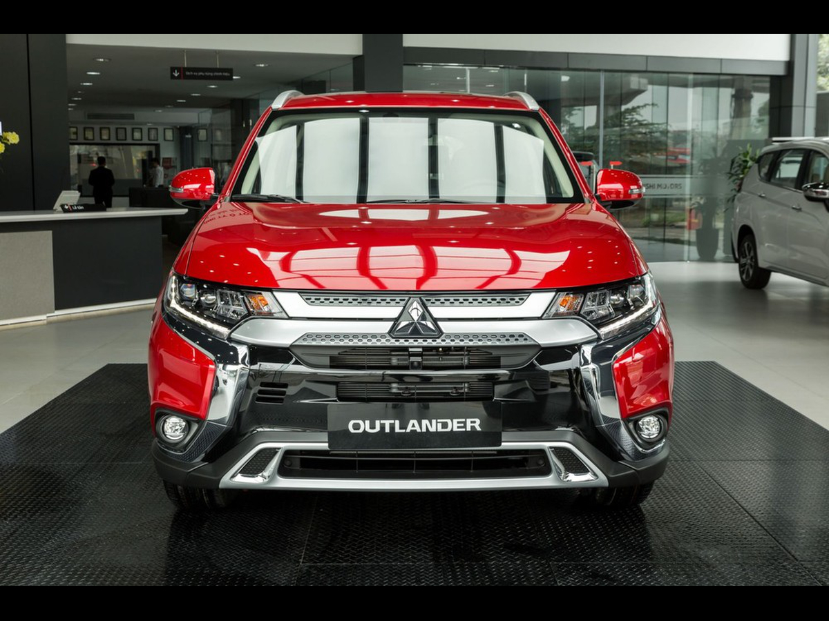 Lý Do Bạn Nên Thu Mua Xe Mitsubishi Outlander Cũ tại auto minh quân