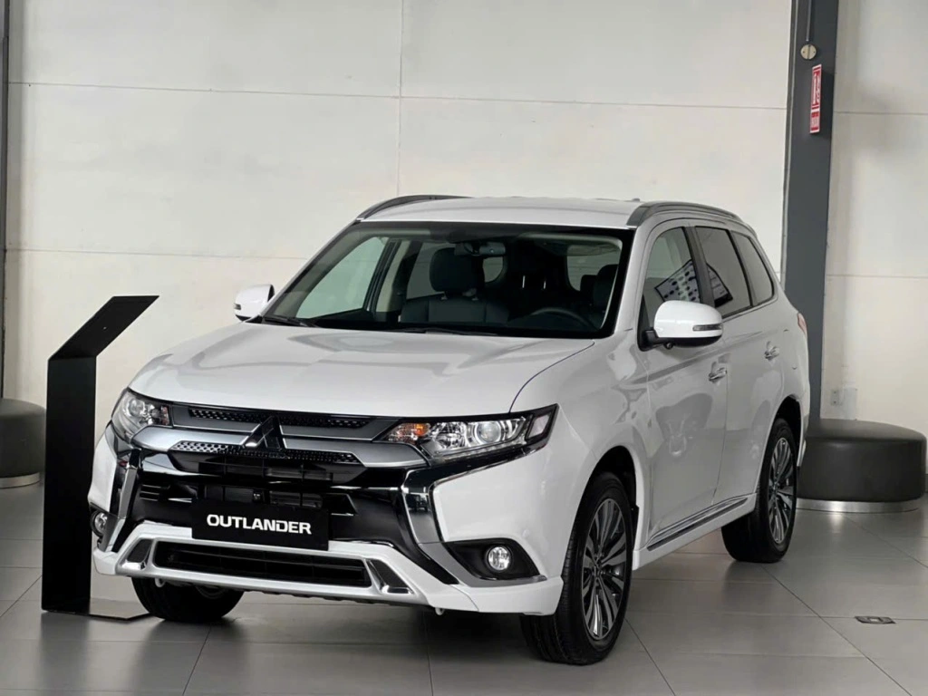 Lý Do Nên Chọn AUTO MINH QUÂN Để Thu Mua Xe Mitsubishi Outlander