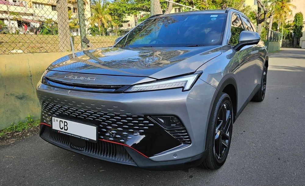 Mua lại xe ô tô cũ giá cao, thủ tục đơn giản