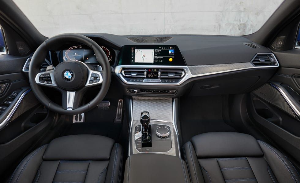 Mua ô tô BMW 3 Series cũ trả tiền mặt nhanh