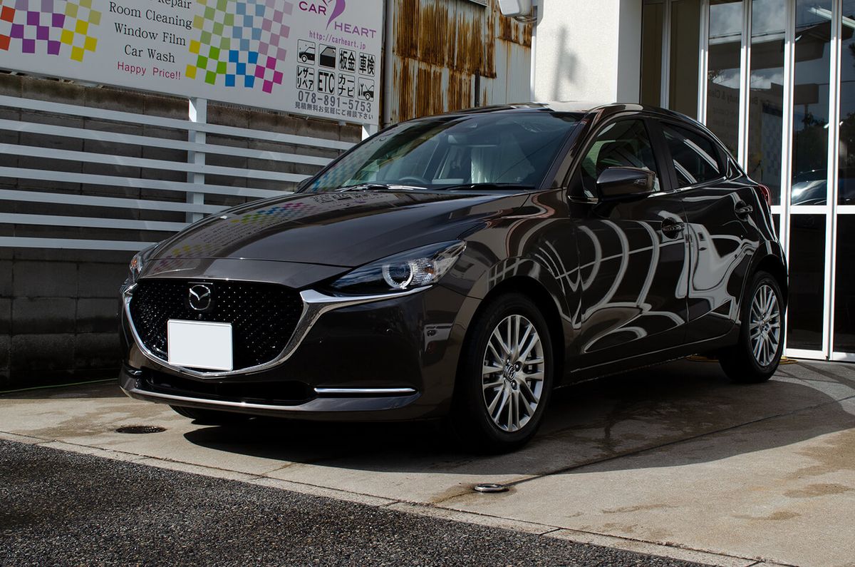 Mua ô tô Mazda 2 cũ trả tiền mặt uy tín