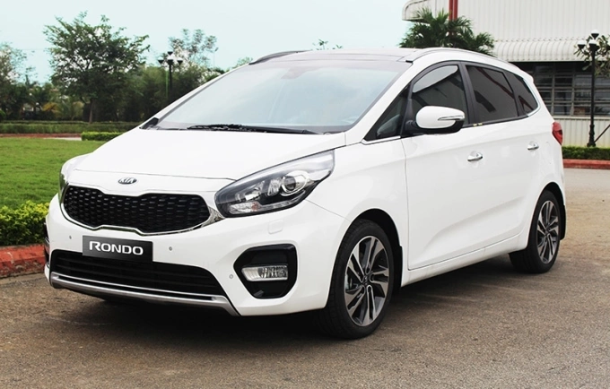 Mua xe Kia Rondo cũ giá tốt uy tín tại auto minh quân