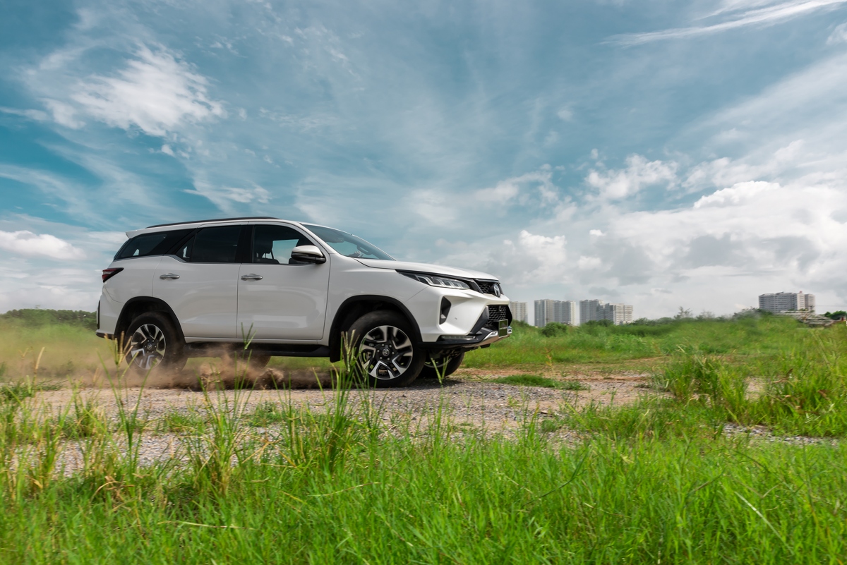 Mua xe Toyota Fortuner cũ giá cao thủ tục nhanh tại auto minh quân