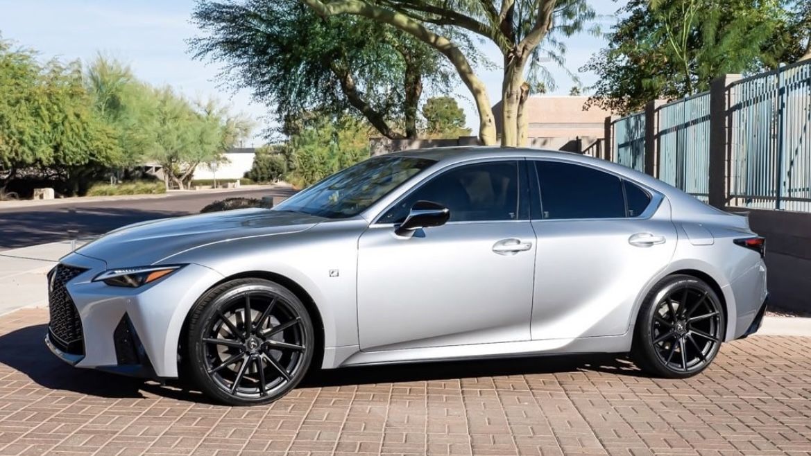 Thu mua xe Lexus IS cũ uy tín không ép giá