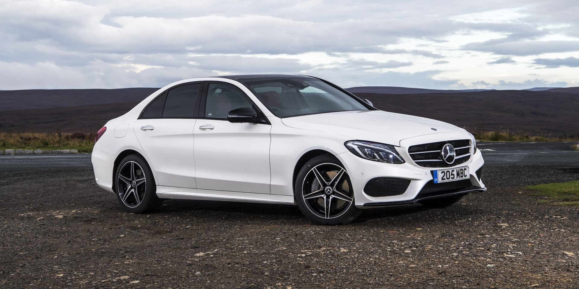 Thu mua xe ô tô cũ các đời, giá cao cạnh tranh