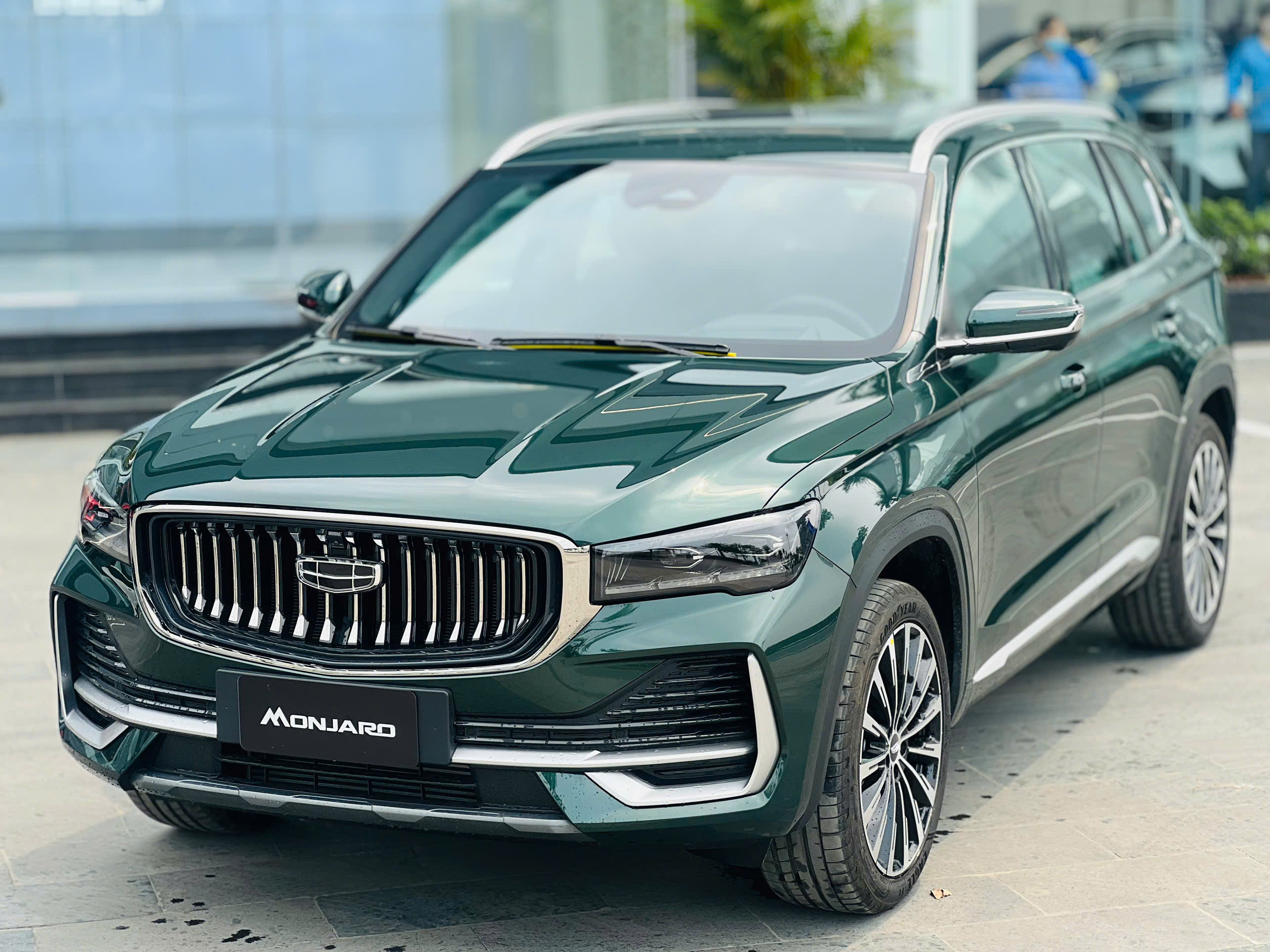 Định Giá Cao, Minh Bạch, Rõ Ràng