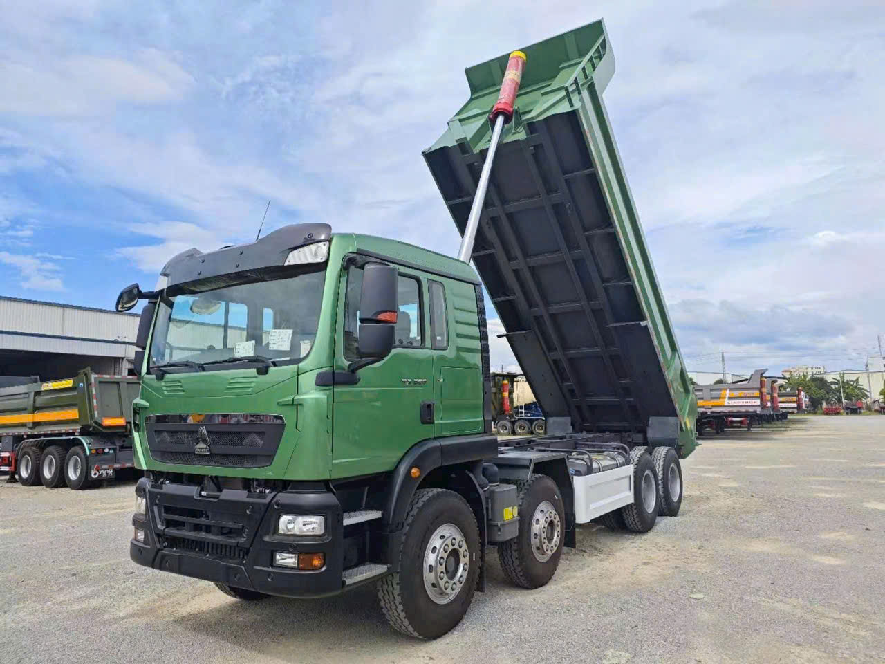 Thu mua xe Howo cũ giá cao