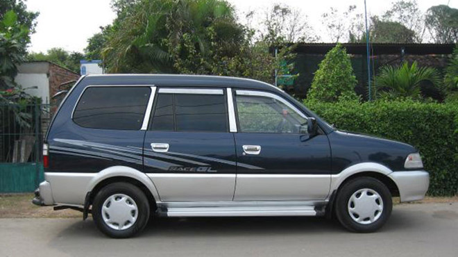 Thu mua ô tô cũ sản xuất năm 2000