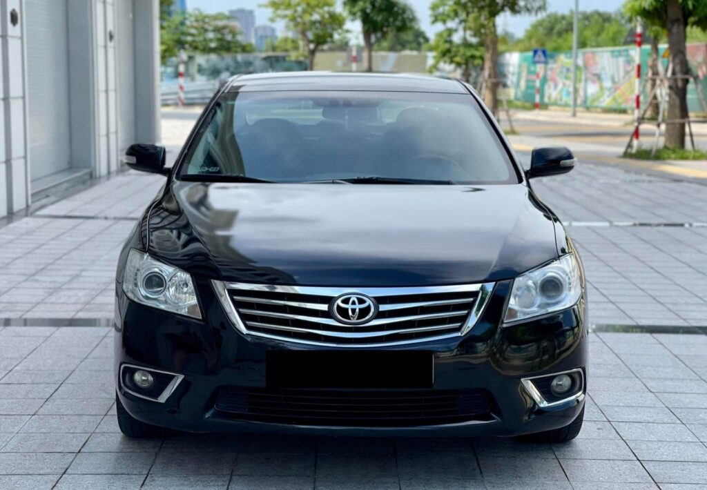 Thu mua Toyota Camry cũ