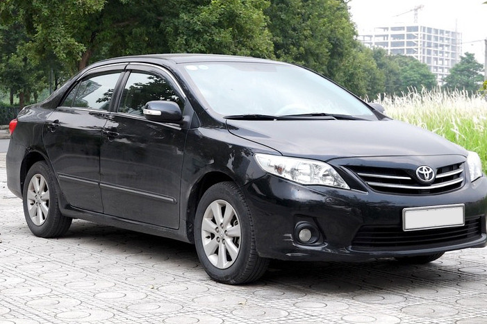 Thu mua Toyota Corolla Altis cũ