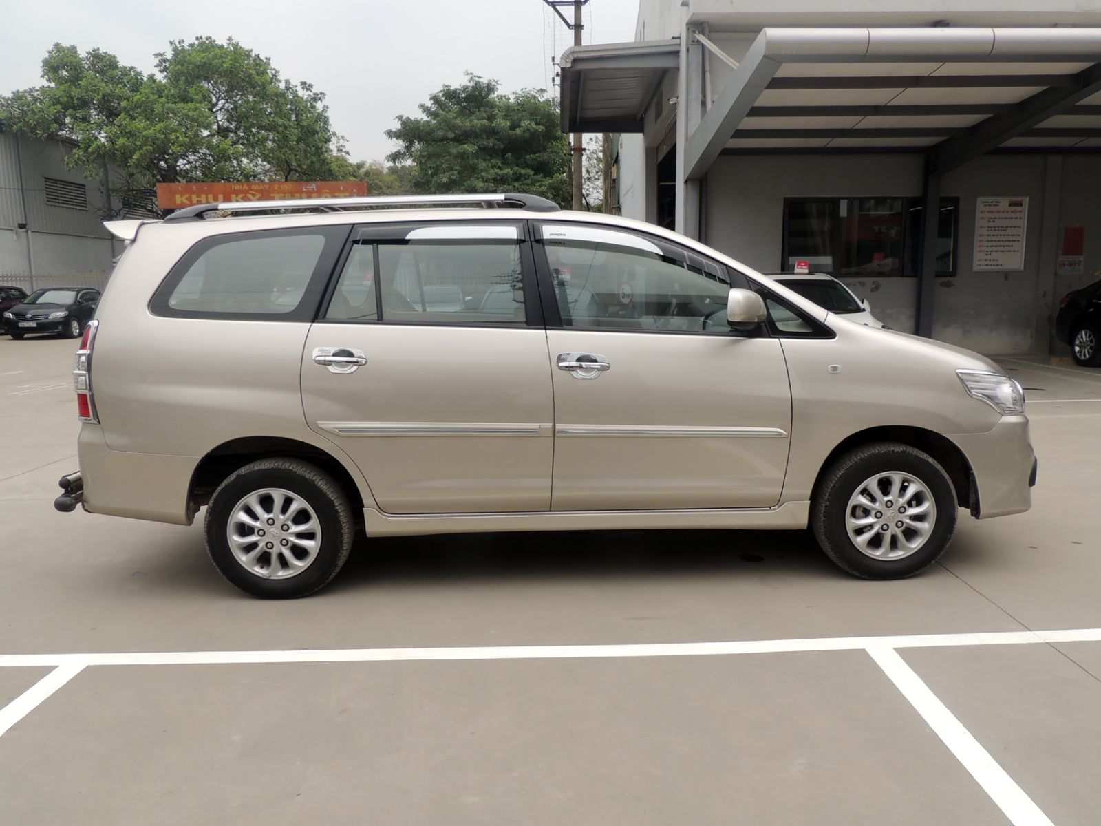 Thu mua xe Toyota Innova cũ