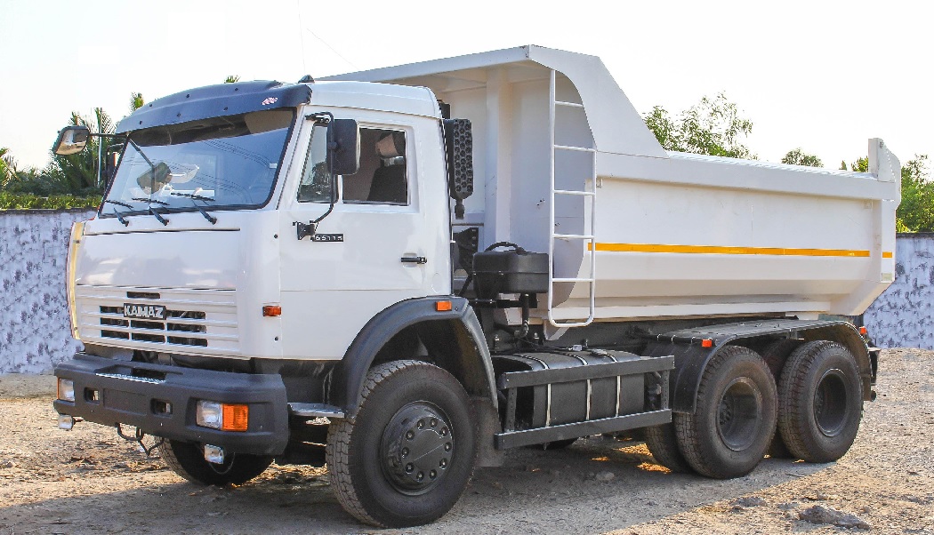 Thu mua xe Kamaz cũ giá cao