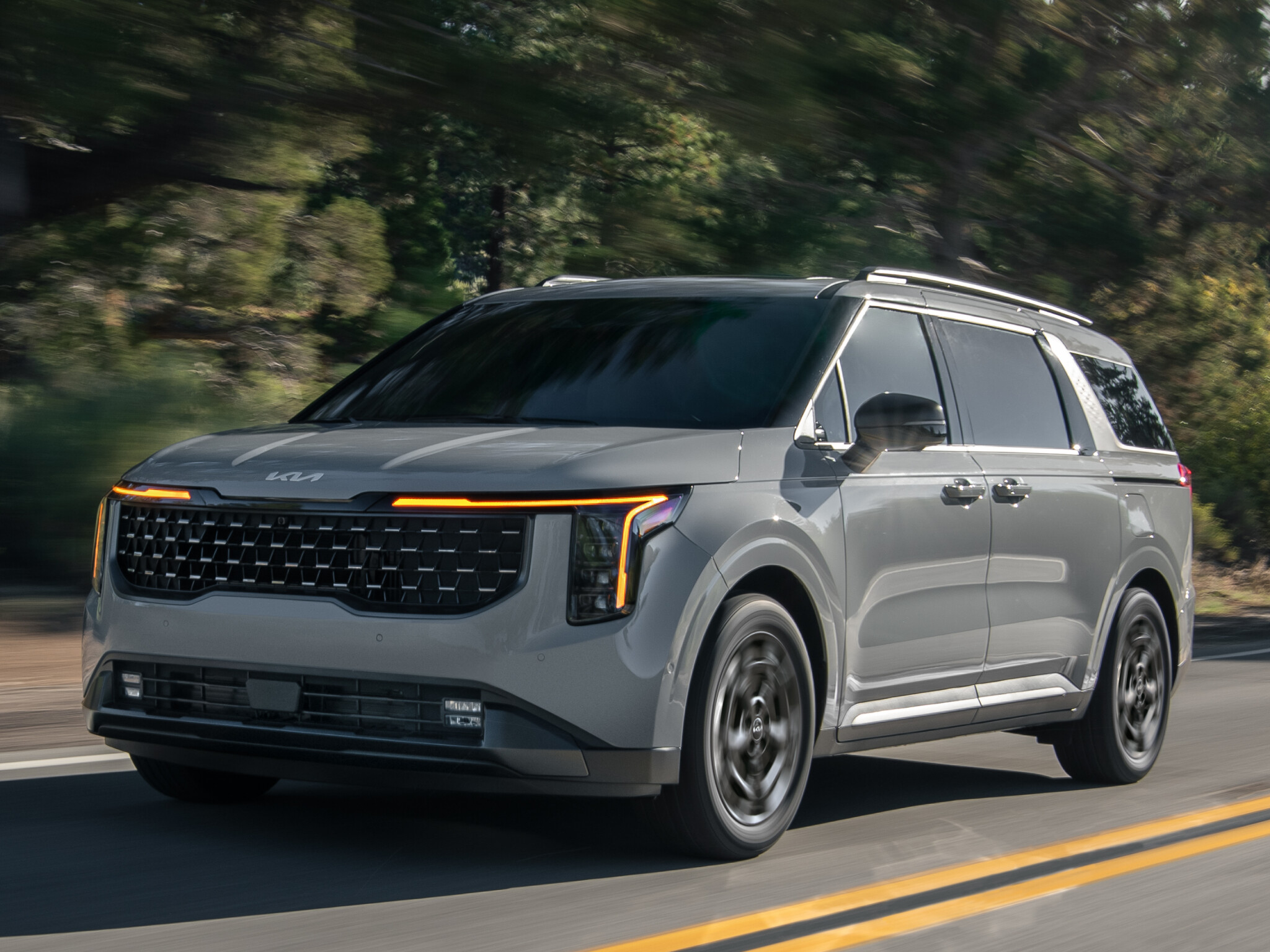 Auto Minh Quân – Chuyên Gia Thu Mua Xe Kia Carnival Cũ Đẳng Cấp