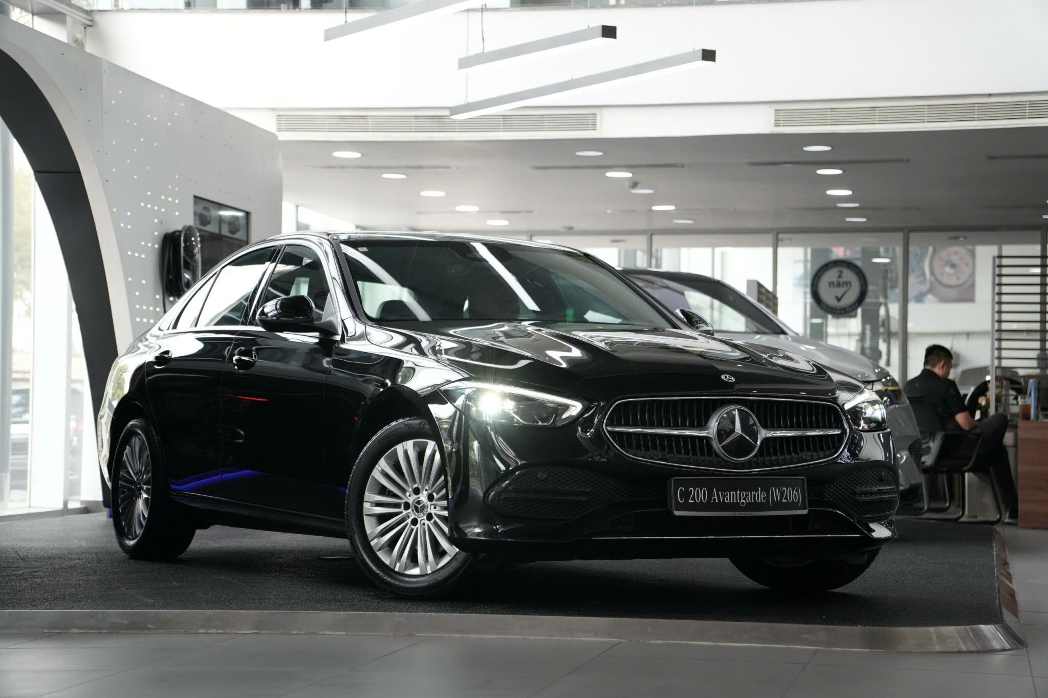 Thu mua xe Mercedes C200 cũ giá cao