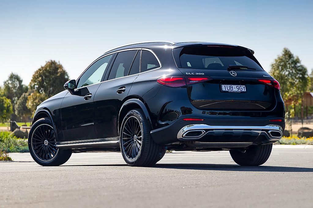 Thu mua xe Mercedes GLC300 cũ giá cao