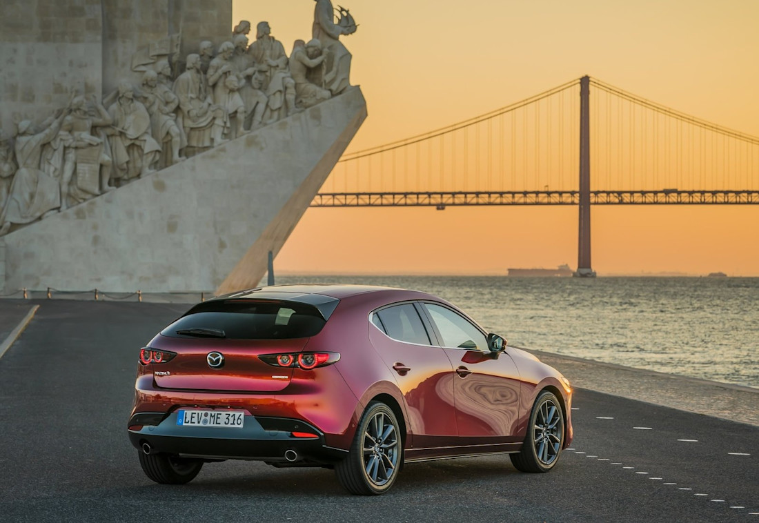 Thu Mua Xe Ô Tô Cũ Mazda 3 – Quy Trình Bài Bản Từ Auto Minh Quân