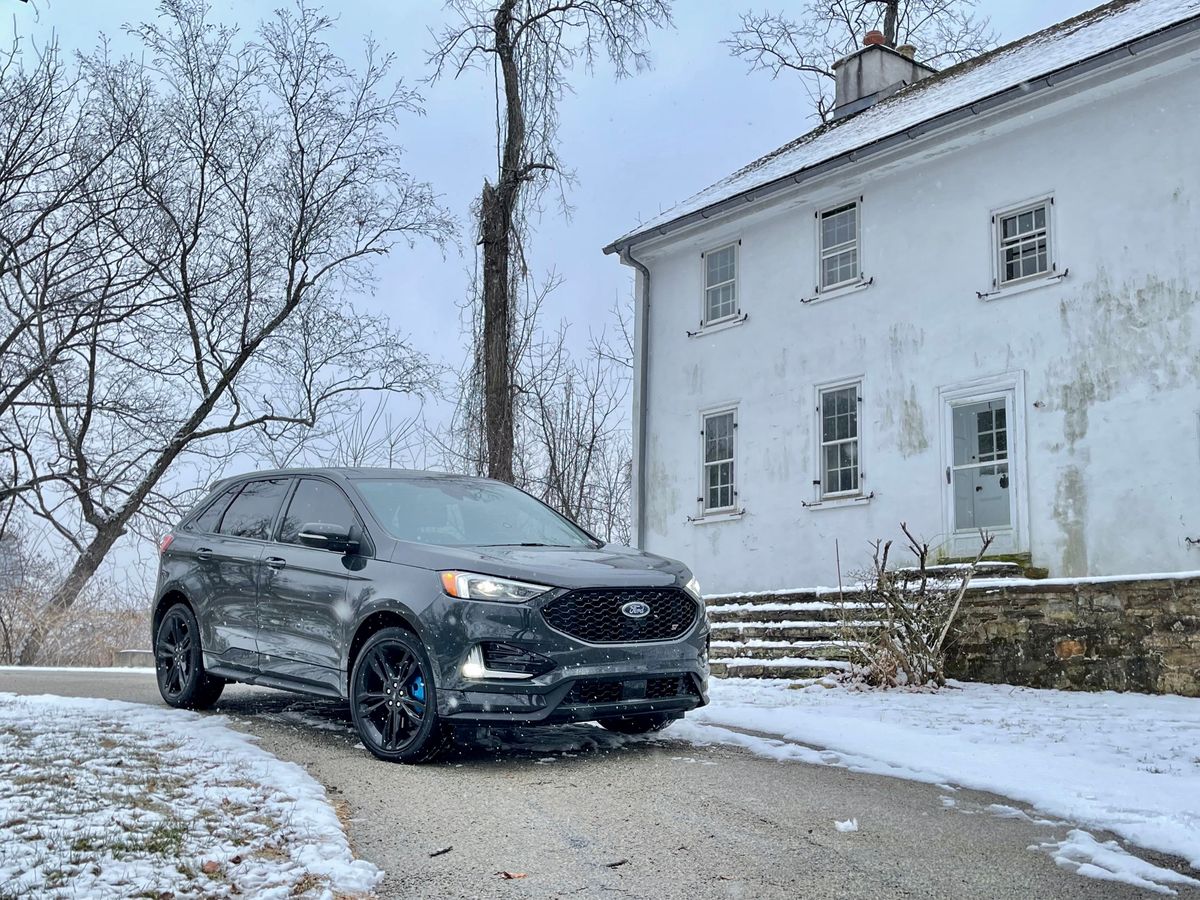 Lợi Thế Cạnh Tranh Nào Đưa Auto Minh Quân Dẫn Đầu Mảng Thu Mua Xe Ô Tô Cũ Tân Phú?