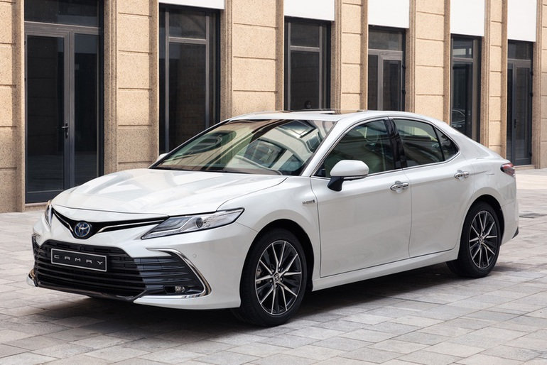 Thu Mua Xe Ô Tô Cũ Toyota Camry – Sức Hút Mãnh Liệt Từ Dòng Sedan Hạng Sang