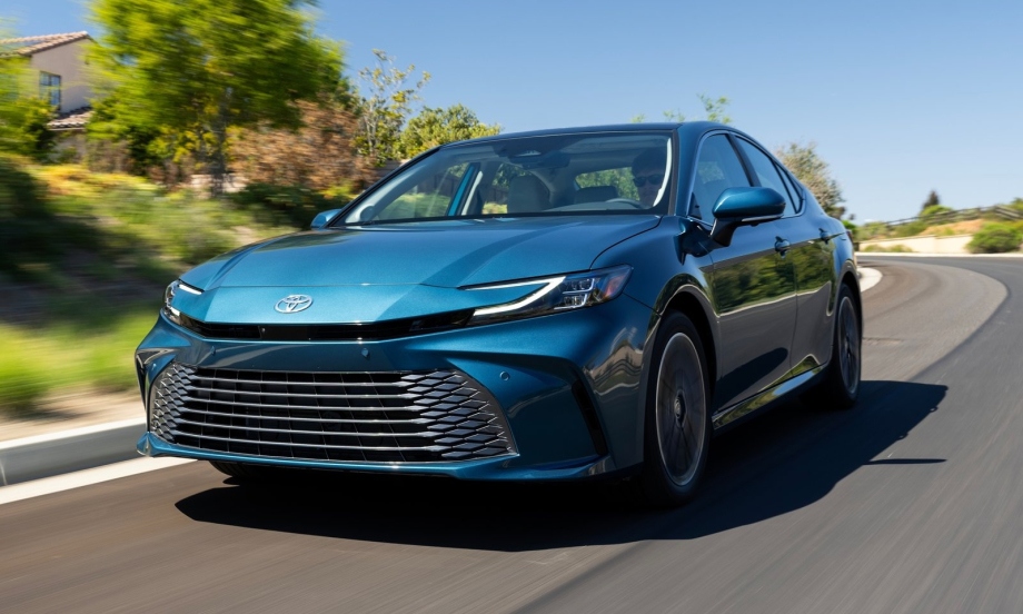 Giao Dịch Thu Mua Xe Ô Tô Cũ Toyota Camry – Các Cái Bẫy Thường Gặp