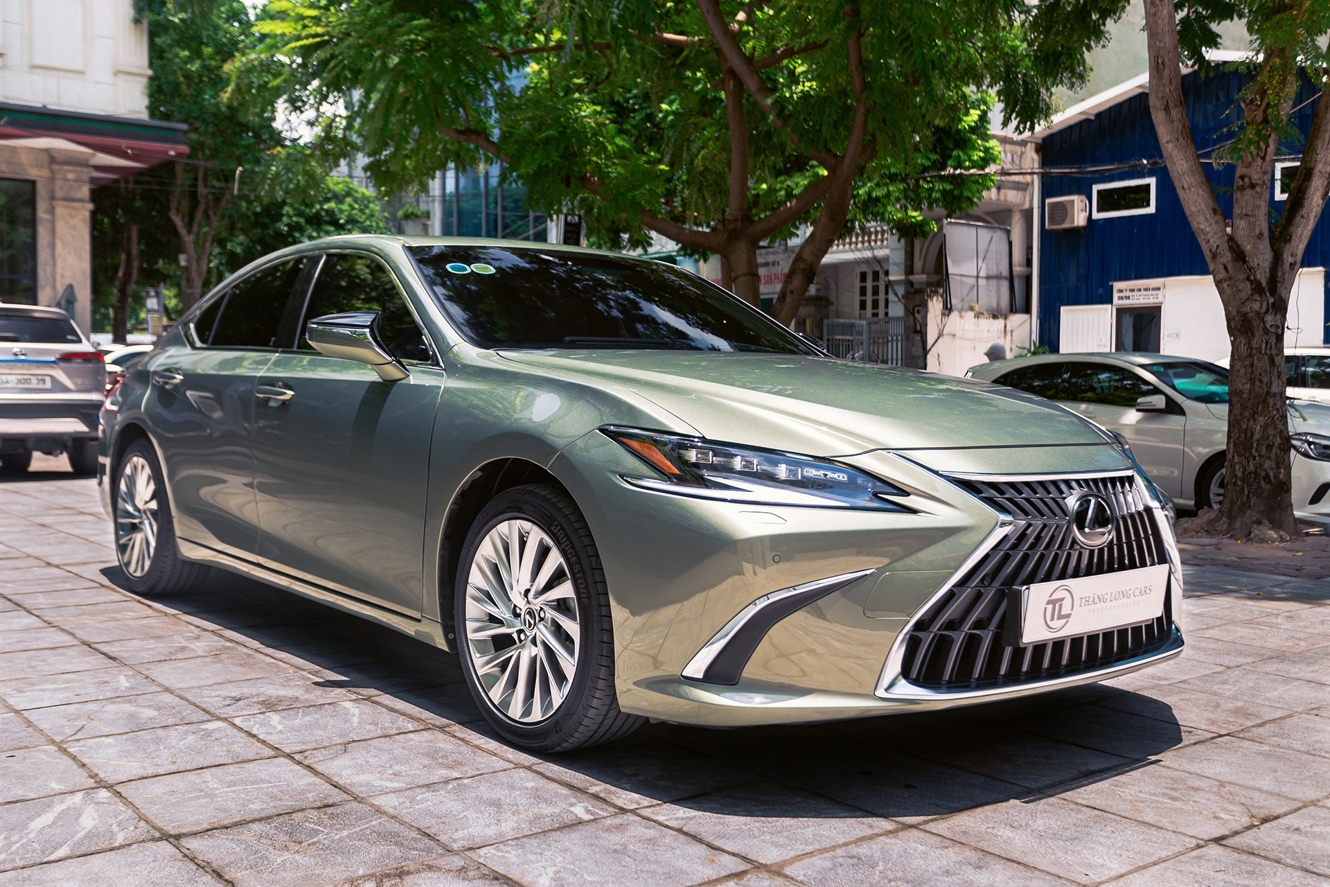 Thu mua xe ô tô cũ giá tốt – Định giá cạnh tranh, không chèn ép