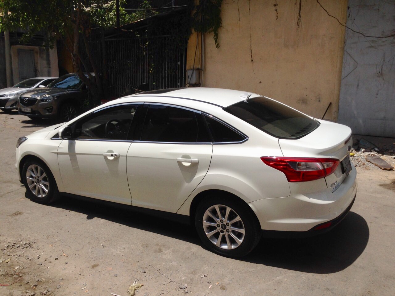 Thu mua ô tô Ford Focus cũ giá tốt tận nơi