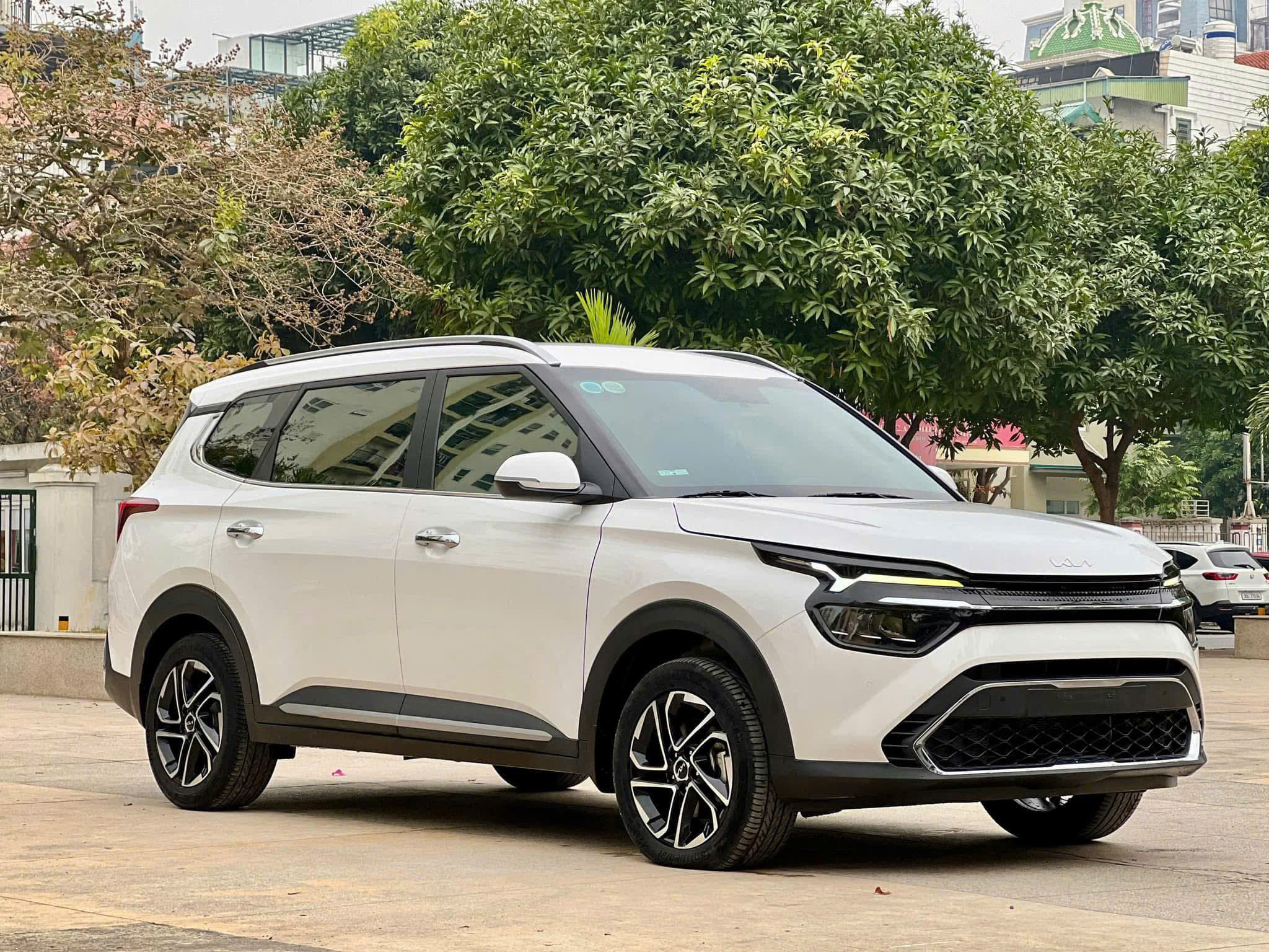 Thu mua ô tô Kia Carens cũ giá cao nhất tại auto minh quân